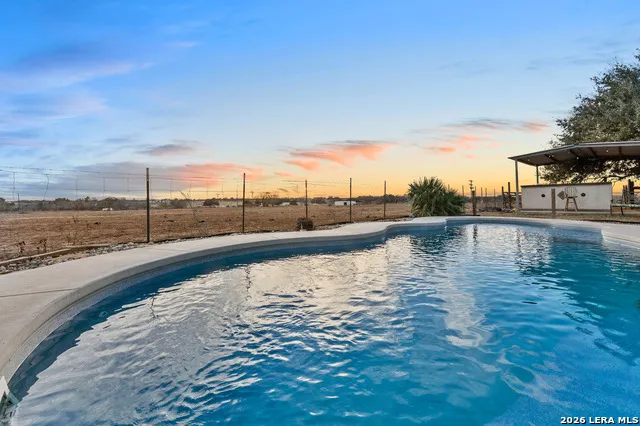 750 Barth Ln Poteet, TX 78065