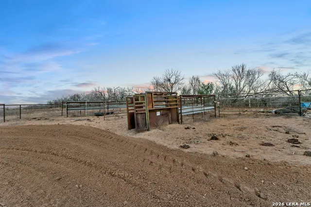 750 Barth Ln Poteet, TX 78065