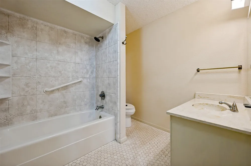 2500 Nottingham Drive Denton, TX 76209
