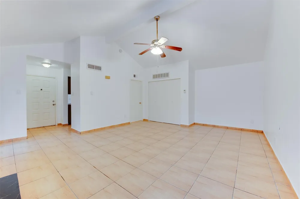 2021 Spenwick Drive #724 Houston, TX 77055