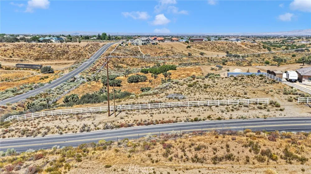 10120 Mesquite Oak Hills, CA 92344
