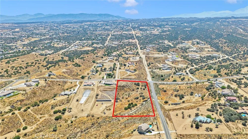 10120 Mesquite Oak Hills, CA 92344