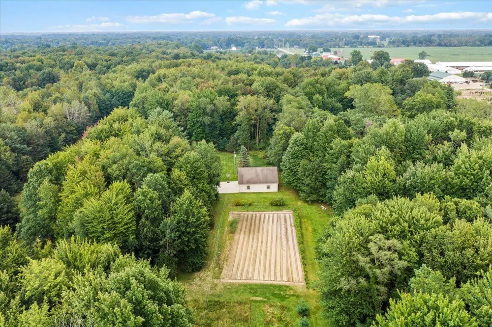 9680 96th Avenue Allendale, MI 49401