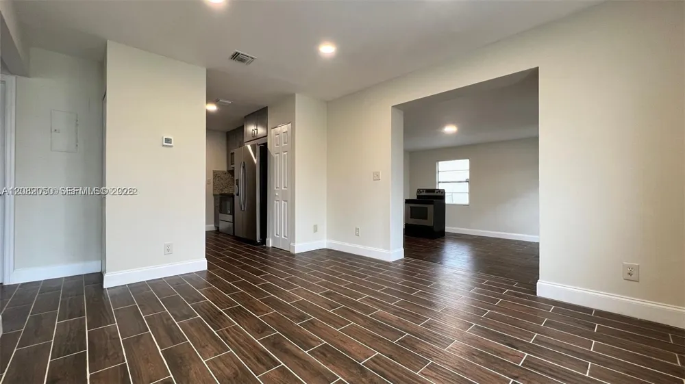 2130 Funston St Hollywood, FL 33020