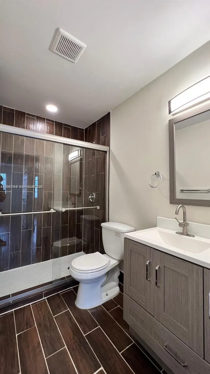 2130 Funston St Hollywood, FL 33020