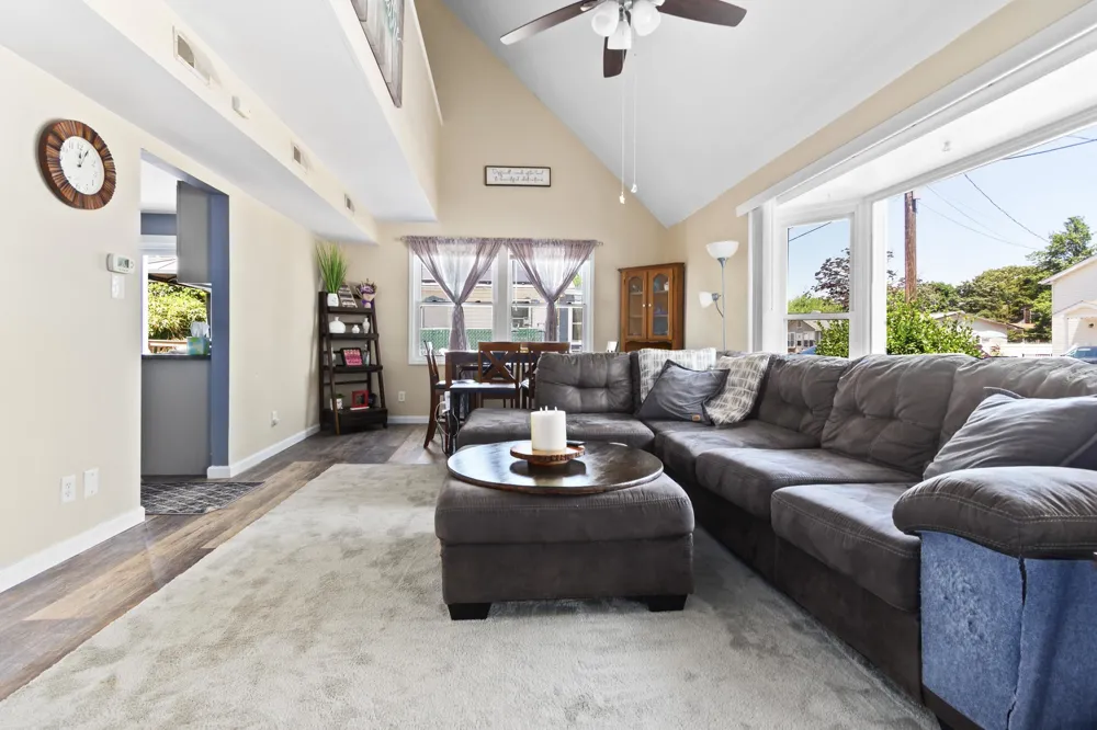 622 E Tampa Avenue Villas, NJ 08251