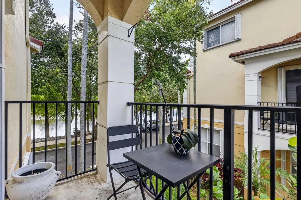 2899 S GREENLEAF CIRCLE Boynton Beach, FL 33426