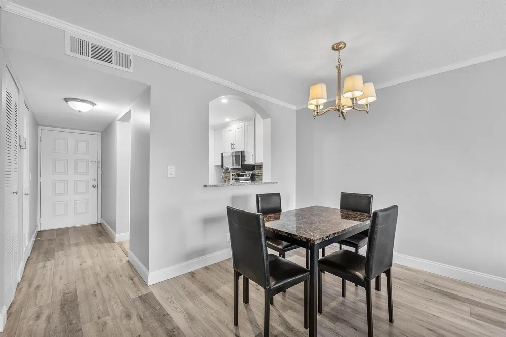14307 Bedford Drive #204 Delray Beach, FL 33446