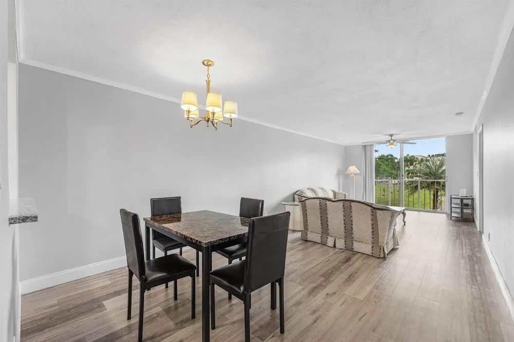 14307 Bedford Drive #204 Delray Beach, FL 33446