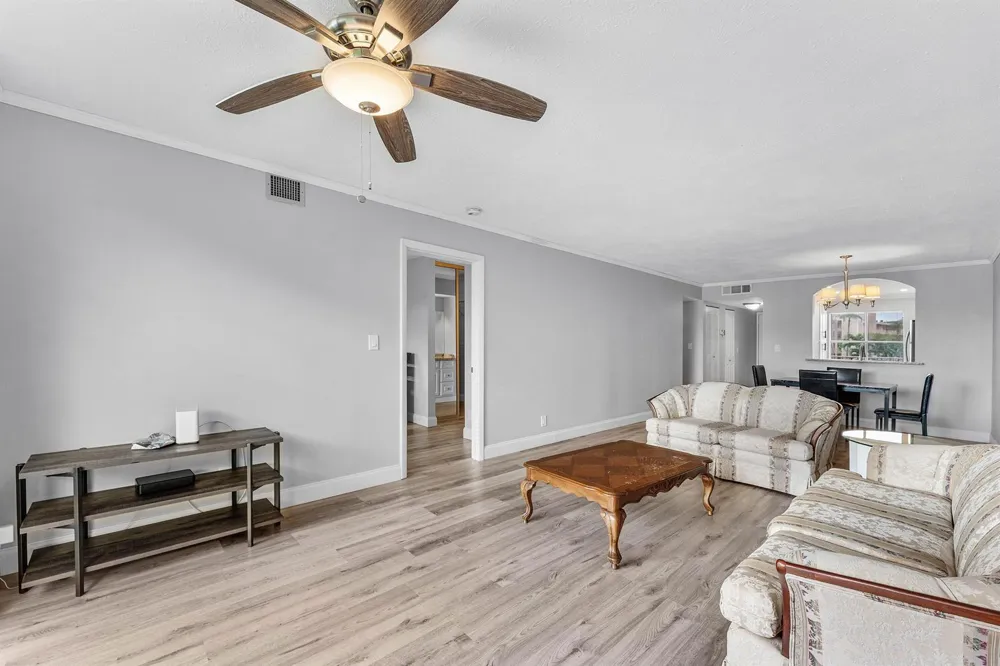 14307 Bedford Drive #204 Delray Beach, FL 33446