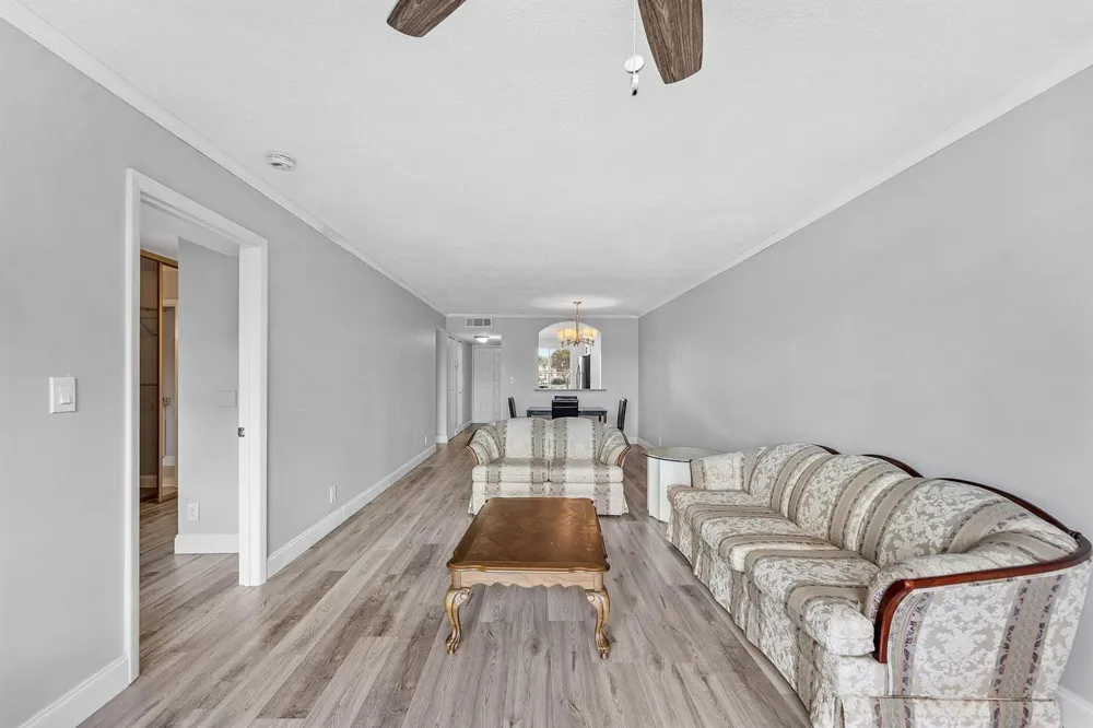 14307 Bedford Drive #204 Delray Beach, FL 33446