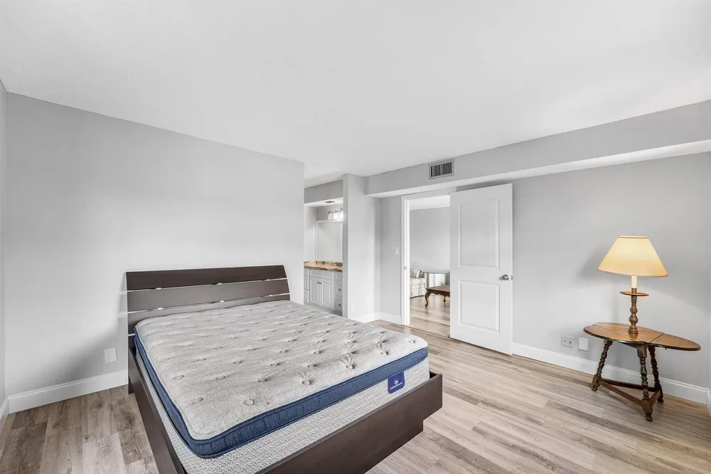 14307 Bedford Drive #204 Delray Beach, FL 33446