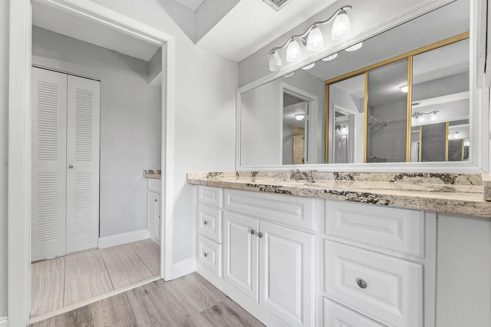 14307 Bedford Drive #204 Delray Beach, FL 33446
