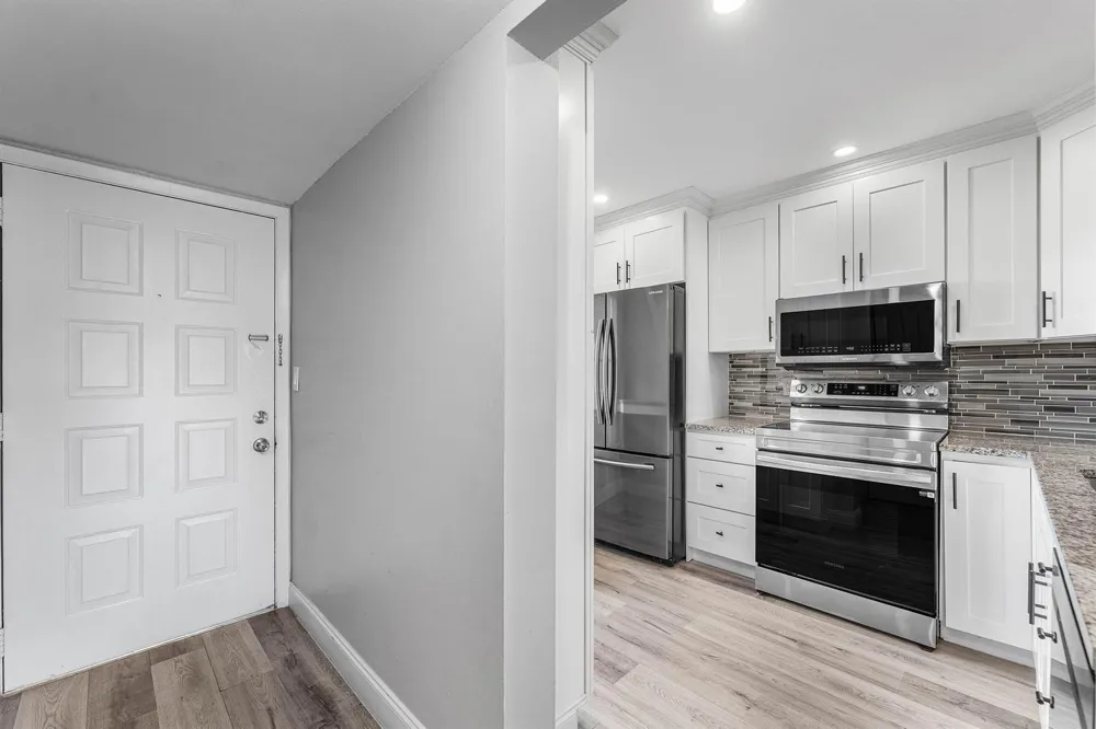 14307 Bedford Drive #204 Delray Beach, FL 33446