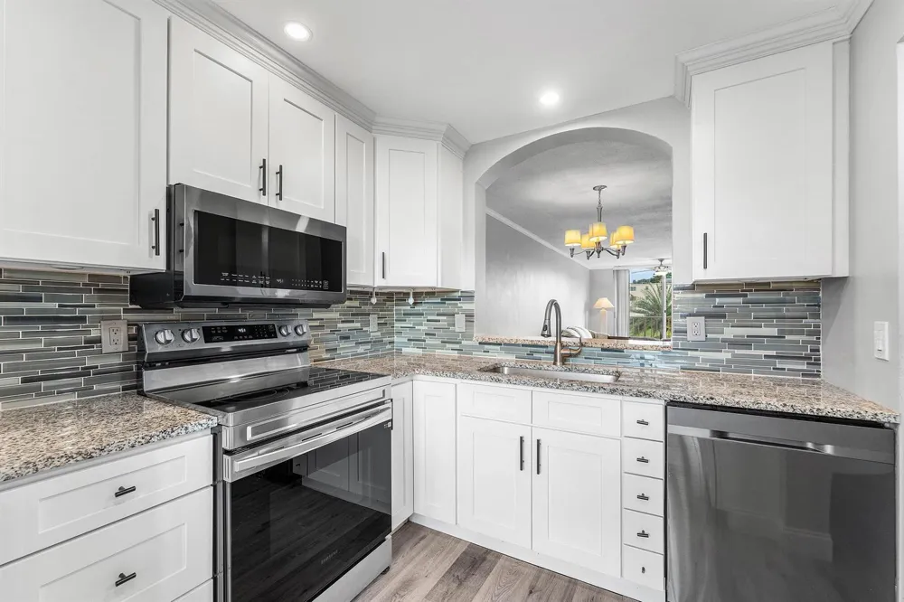 14307 Bedford Drive #204 Delray Beach, FL 33446