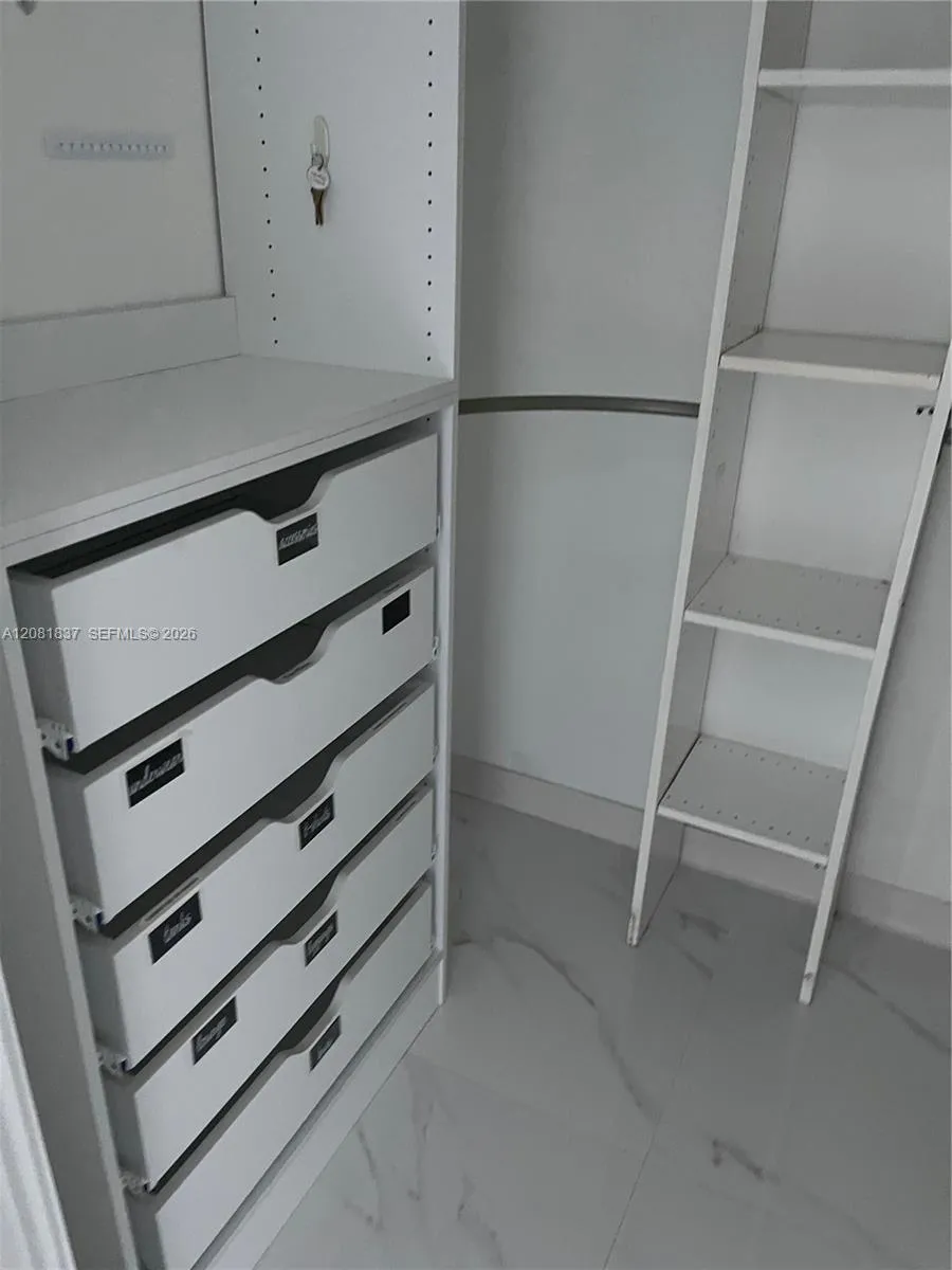 8233 Harding Ave #707 Miami Beach, FL 33141