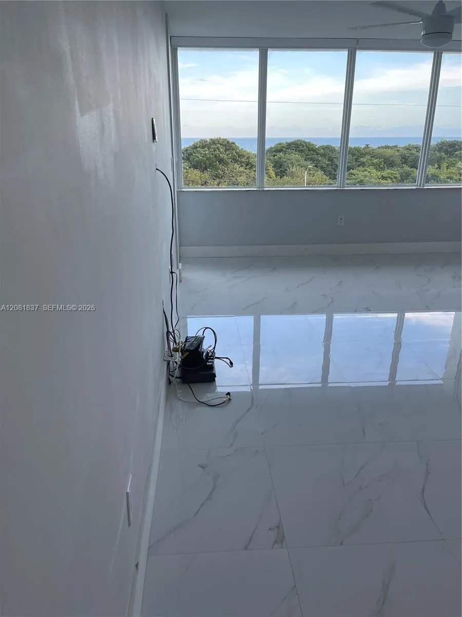 8233 Harding Ave #707 Miami Beach, FL 33141