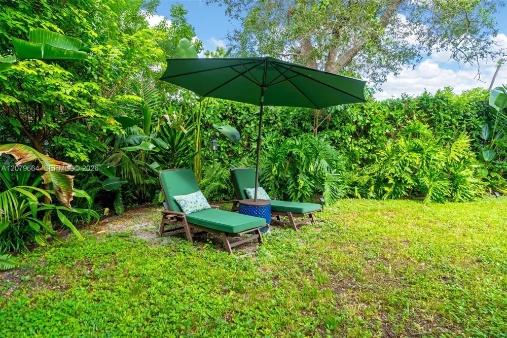 1165 NW 110th St Miami, FL 33168