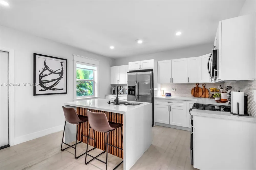 1165 NW 110th St Miami, FL 33168