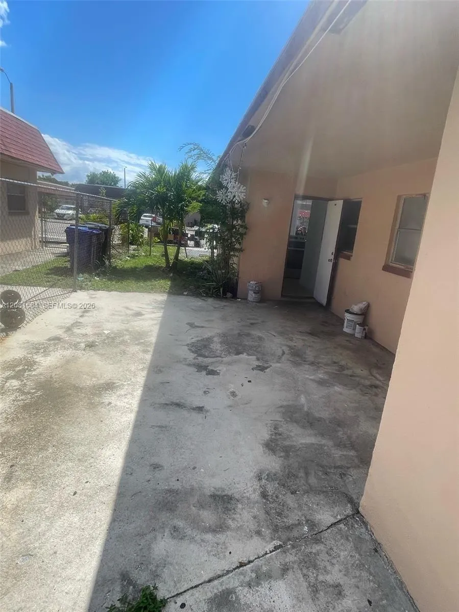 7941 SW 10th St #A North Lauderdale, FL 33068