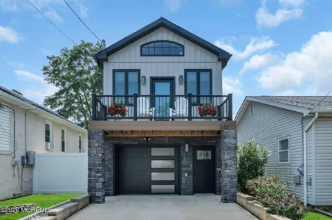 532 Lorillard Avenue