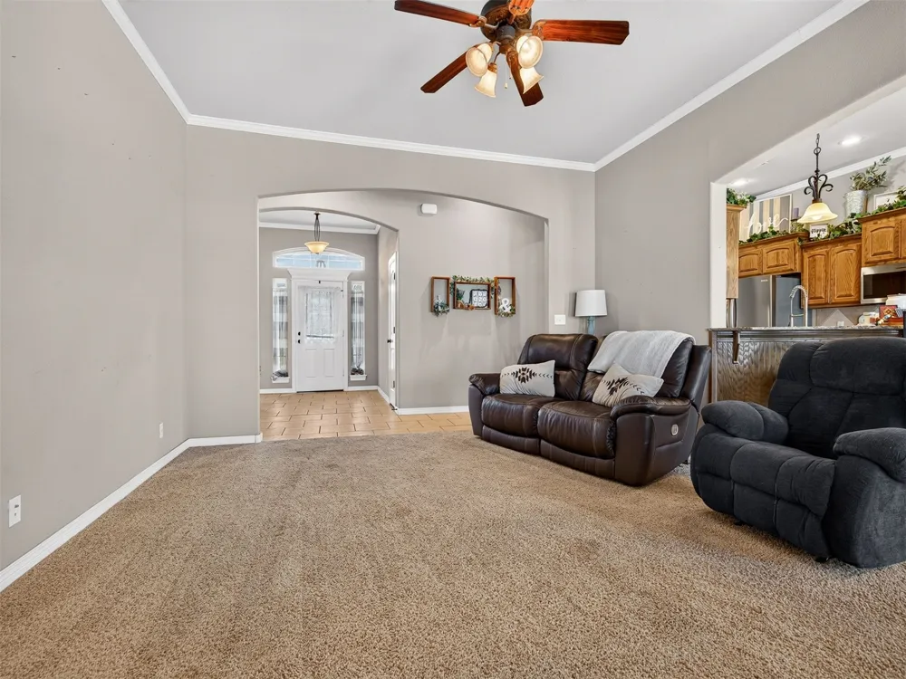 4443 Walnut Street Kiefer, OK 74041