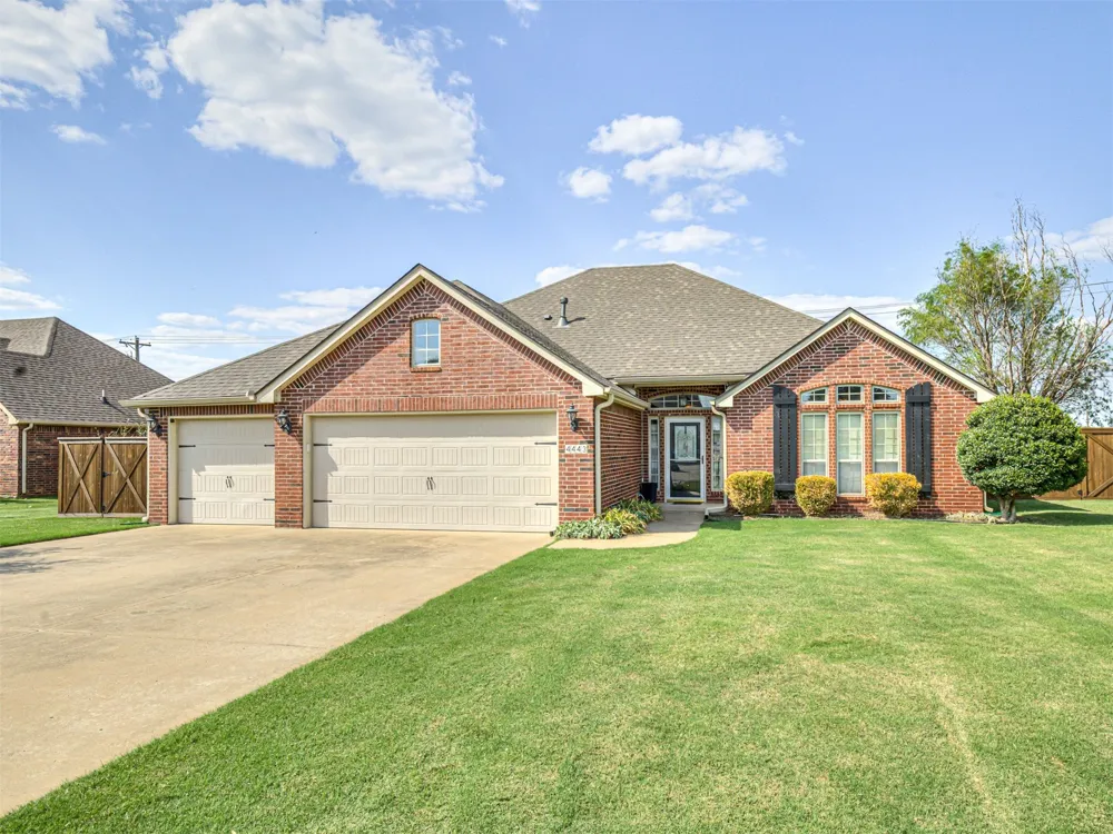 4443 Walnut Street Kiefer, OK 74041