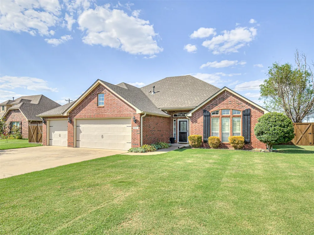 4443 Walnut Street Kiefer, OK 74041