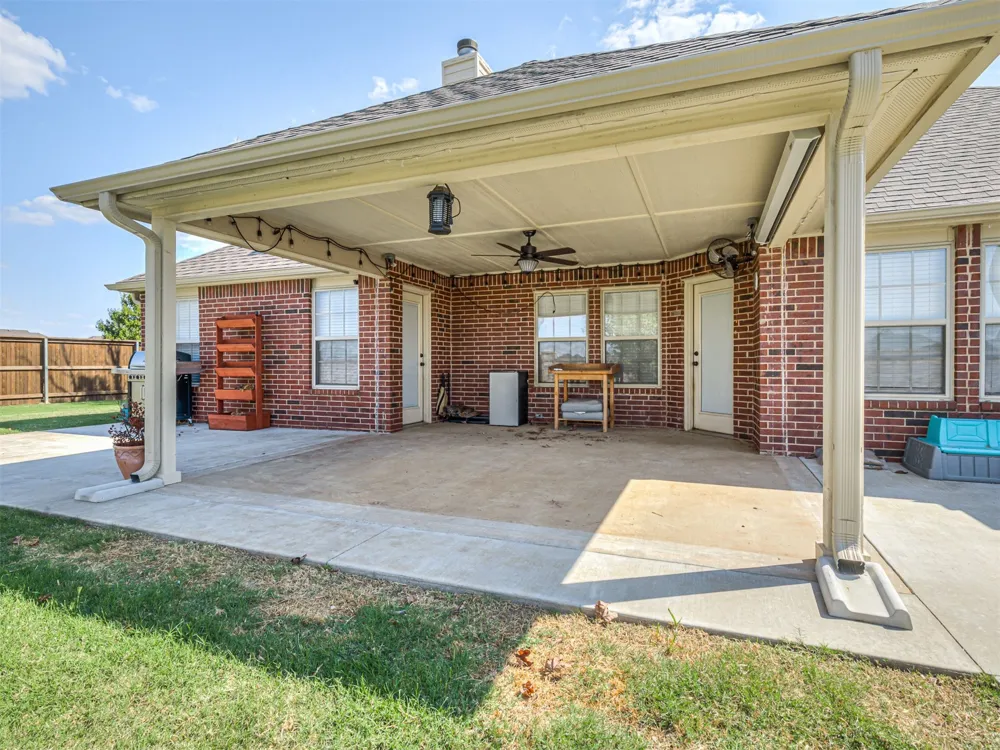 4443 Walnut Street Kiefer, OK 74041