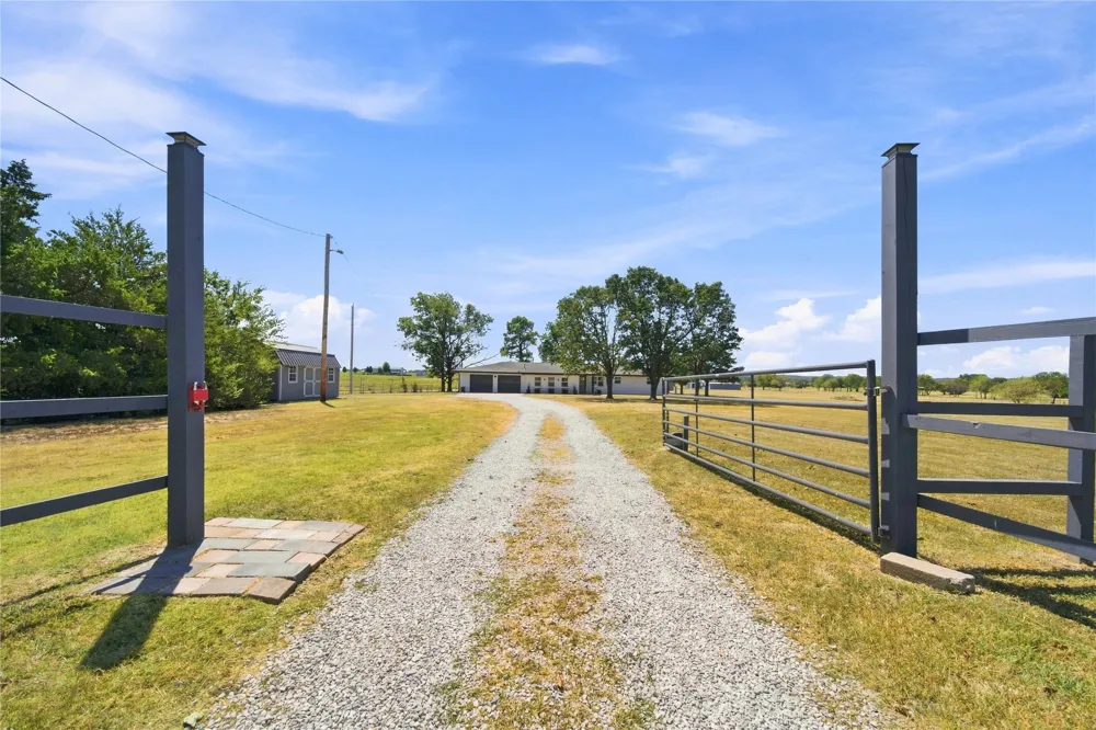 395781 W 2900 ROAD Ochelata, OK 74051