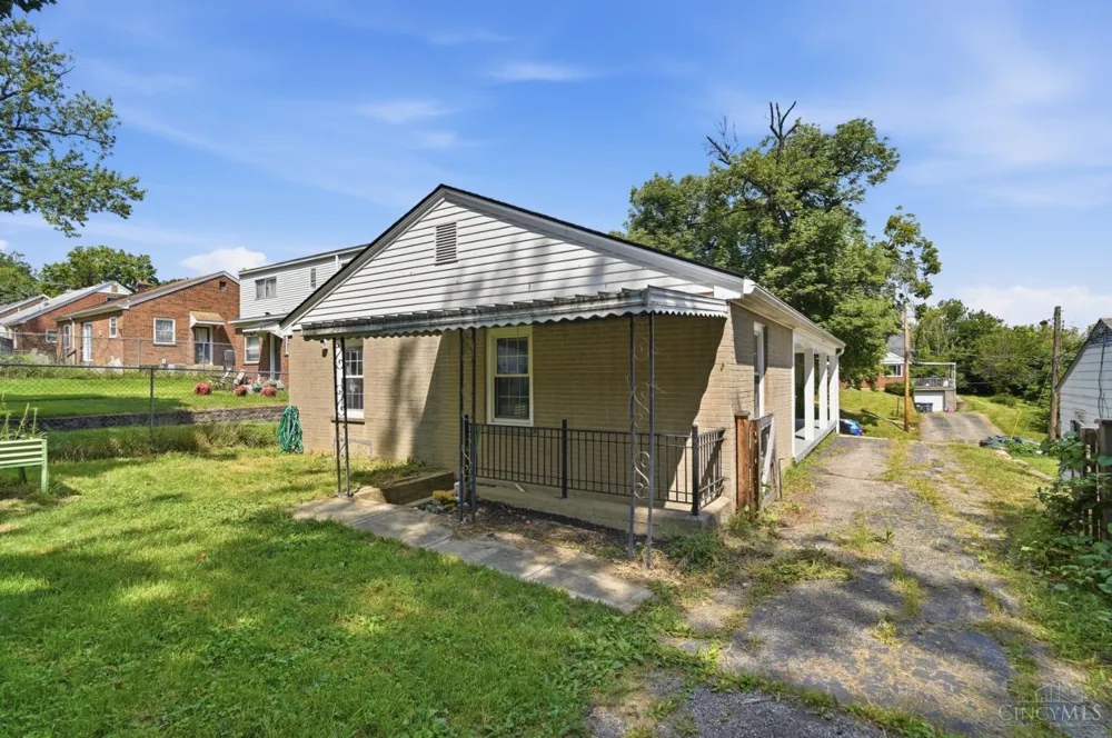 263 Forestwood Drive Springfield, OH 45216