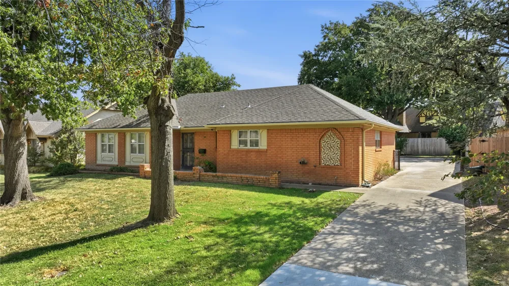 4613 S Lakewood Avenue Tulsa, OK 74135
