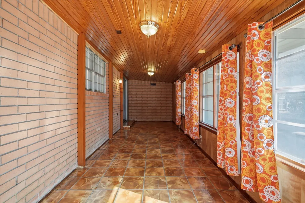 4613 S Lakewood Avenue Tulsa, OK 74135
