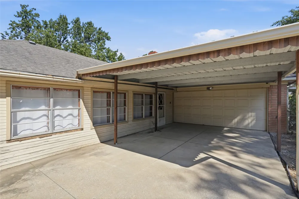 4613 S Lakewood Avenue Tulsa, OK 74135