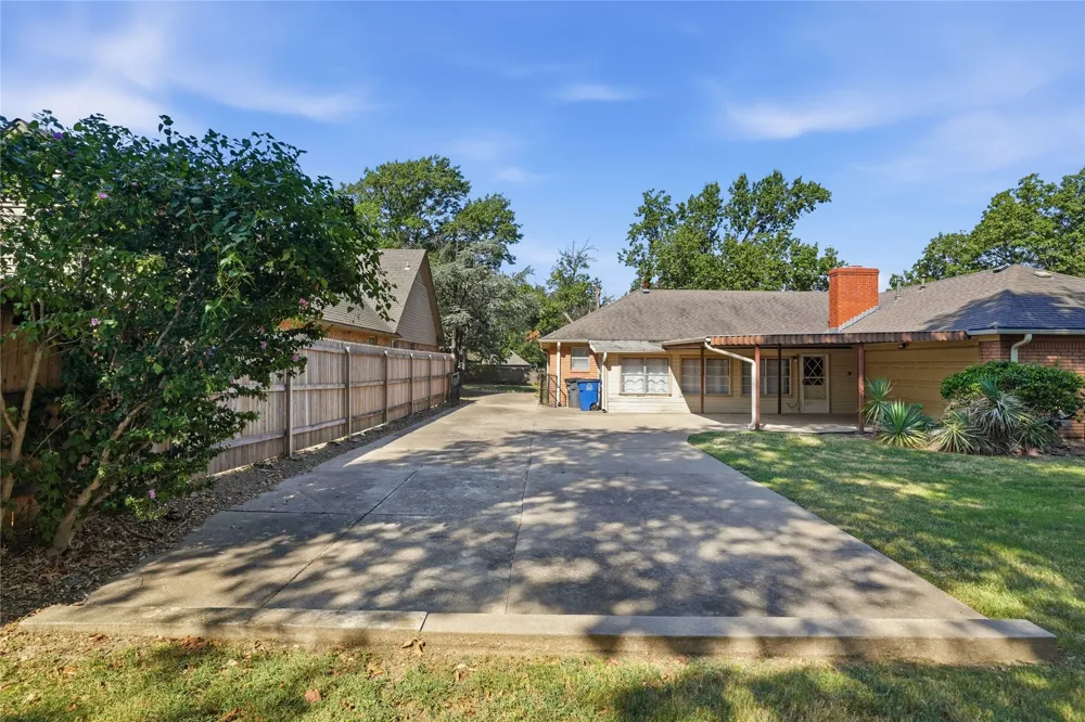 4613 S Lakewood Avenue Tulsa, OK 74135