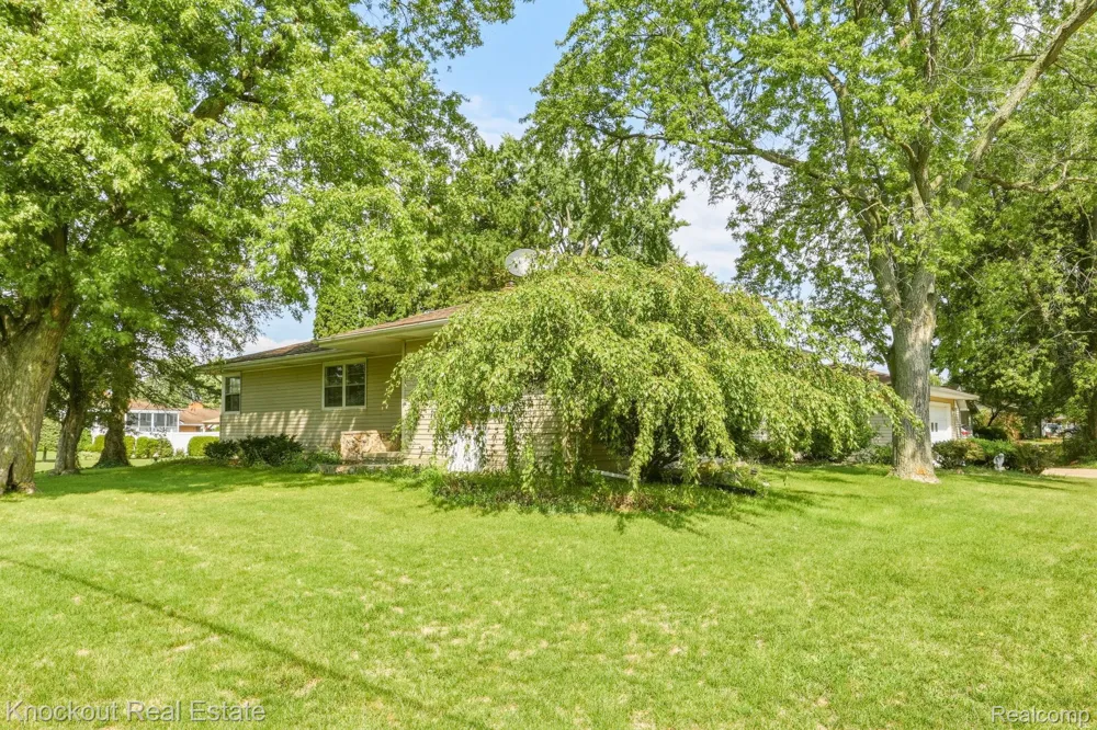 1755 S Reese Road Reese Village, MI 48757