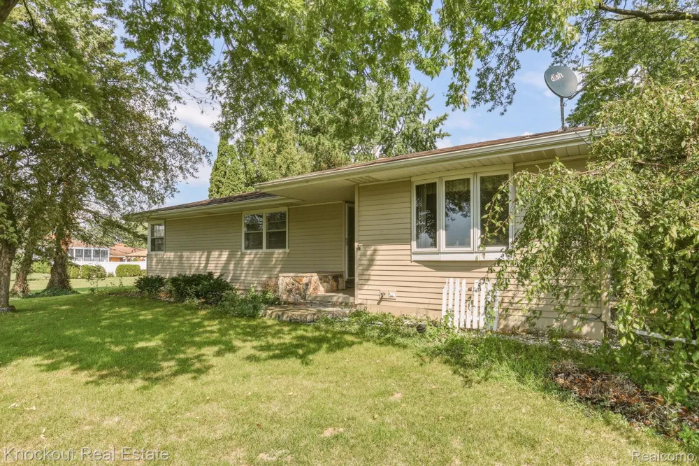 1755 S Reese Road Reese Village, MI 48757