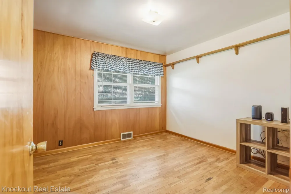 1755 S Reese Road Reese Village, MI 48757