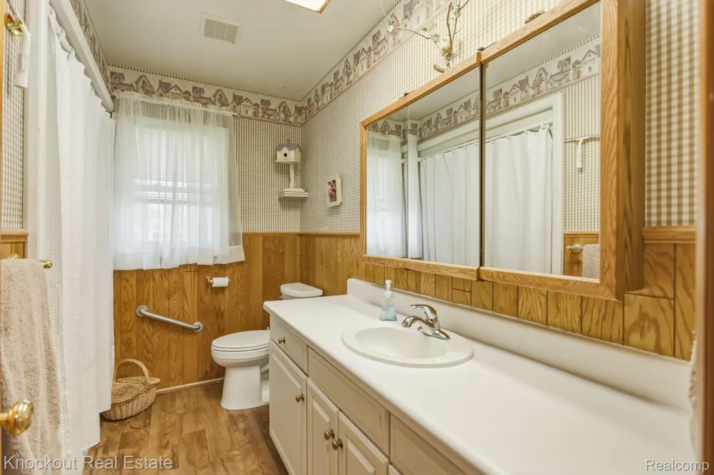 1755 S Reese Road Reese Village, MI 48757