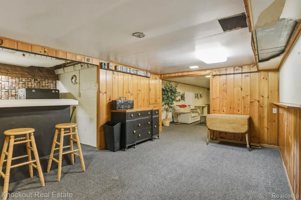 1755 S Reese Road Reese Village, MI 48757