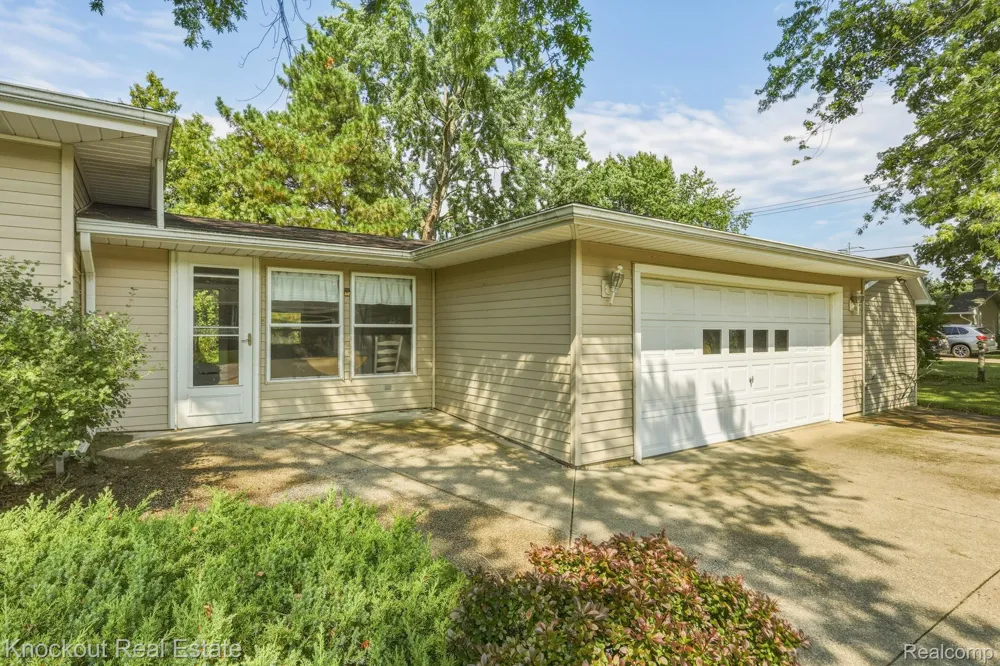 1755 S Reese Road Reese Village, MI 48757