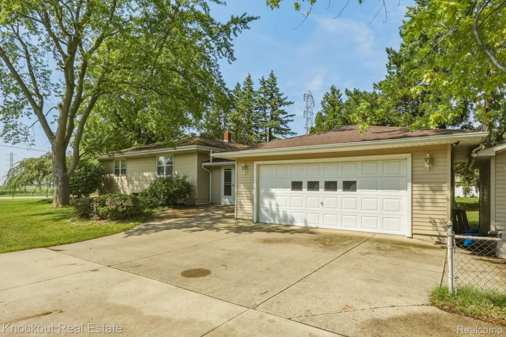 1755 S Reese Road Reese Village, MI 48757