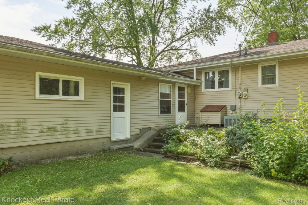 1755 S Reese Road Reese Village, MI 48757