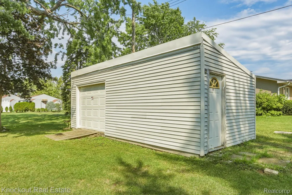 1755 S Reese Road Reese Village, MI 48757