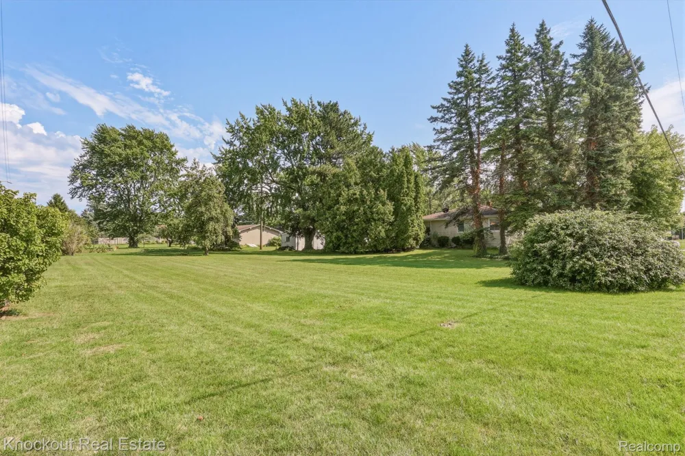 1755 S Reese Road Reese Village, MI 48757