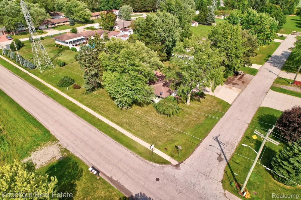 1755 S Reese Road Reese Village, MI 48757
