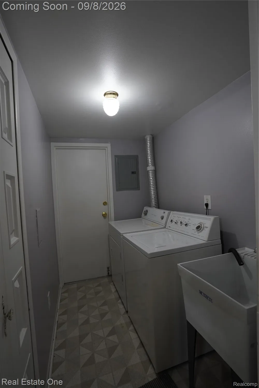 29612 City Center Drive #1 Warren City, MI 48093