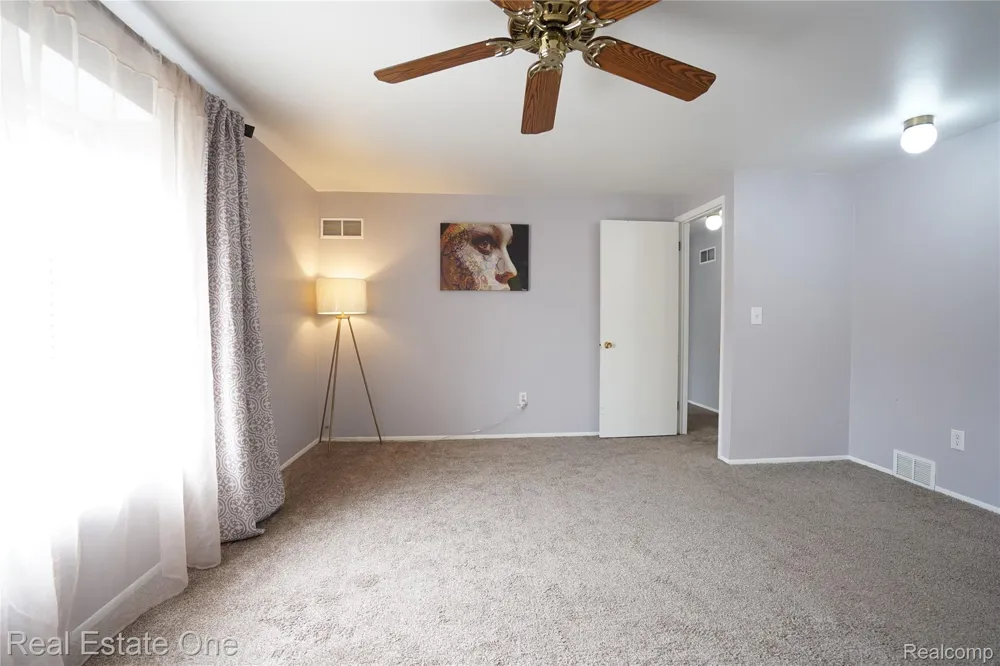 29612 City Center Drive #1 Warren City, MI 48093