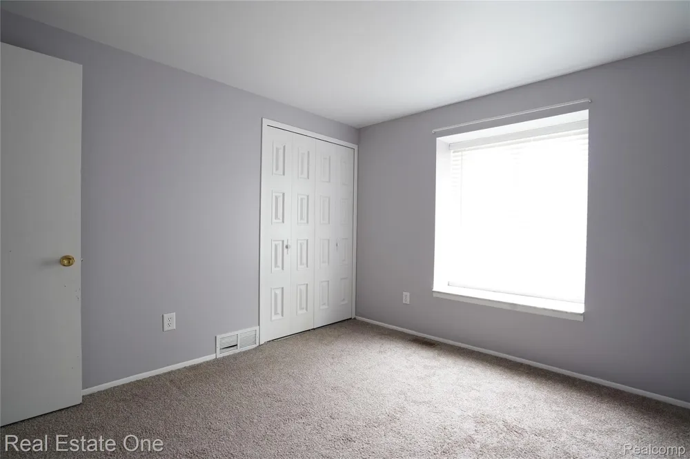 29612 City Center Drive #1 Warren City, MI 48093