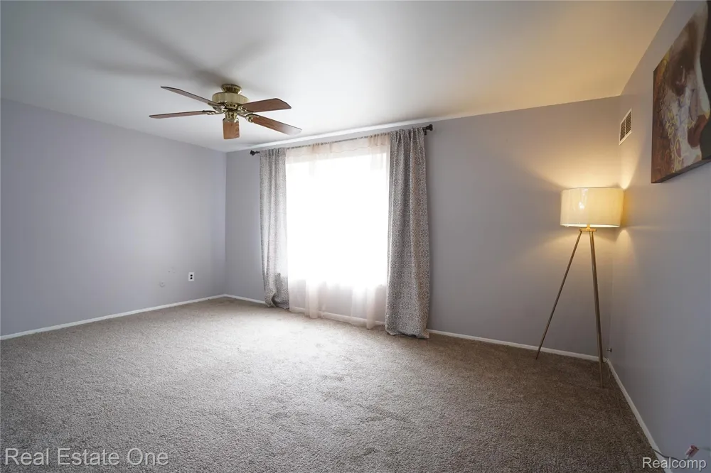 29612 City Center Drive #1 Warren City, MI 48093